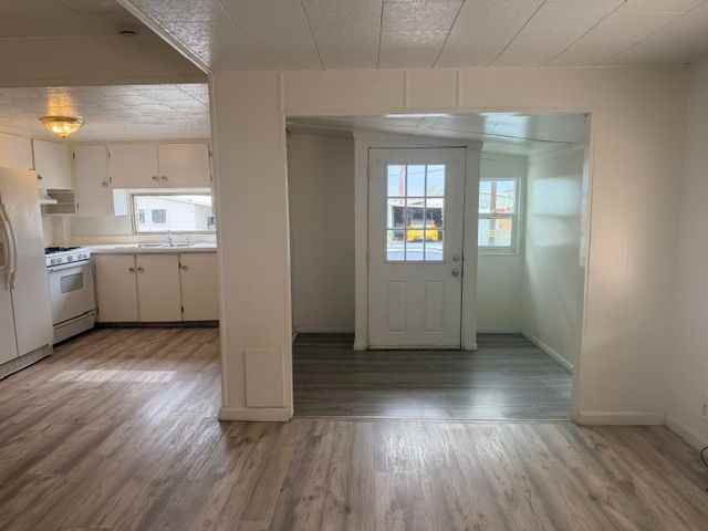 32290 Cody Ave - Photo 7 of 12