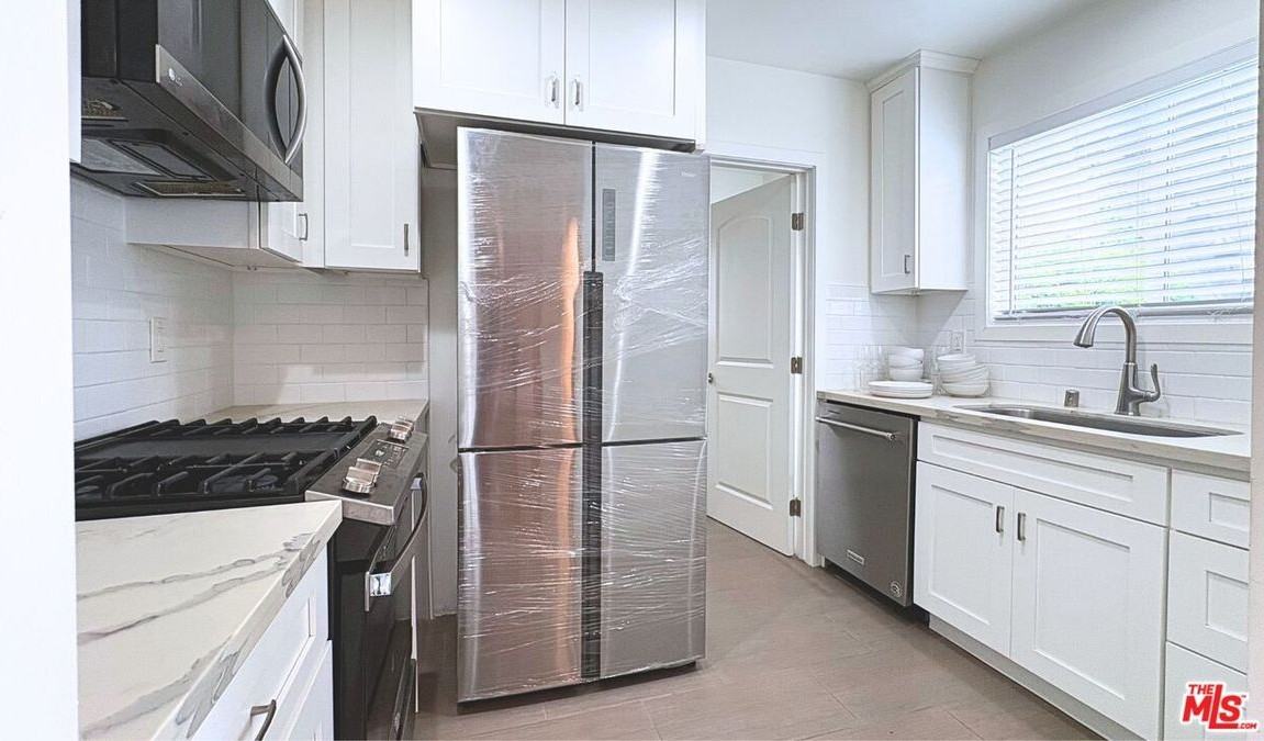 1208 S Cochran Ave - Photo 6 of 15