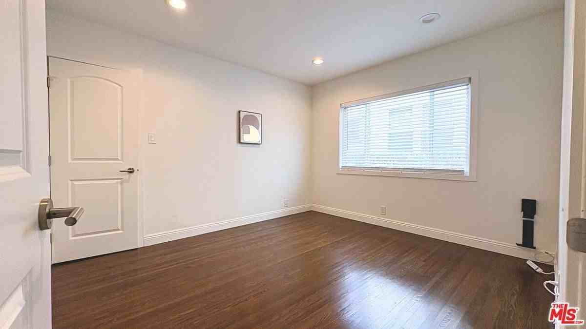 1208 S Cochran Ave - Photo 7 of 15