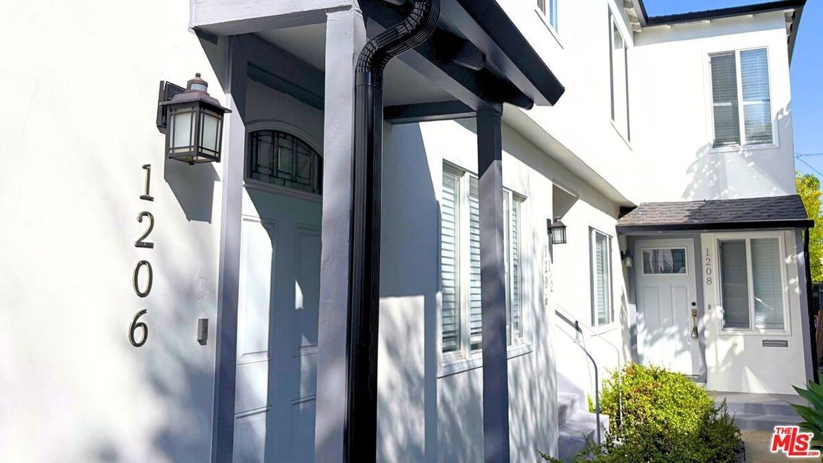1206 S Cochran Ave