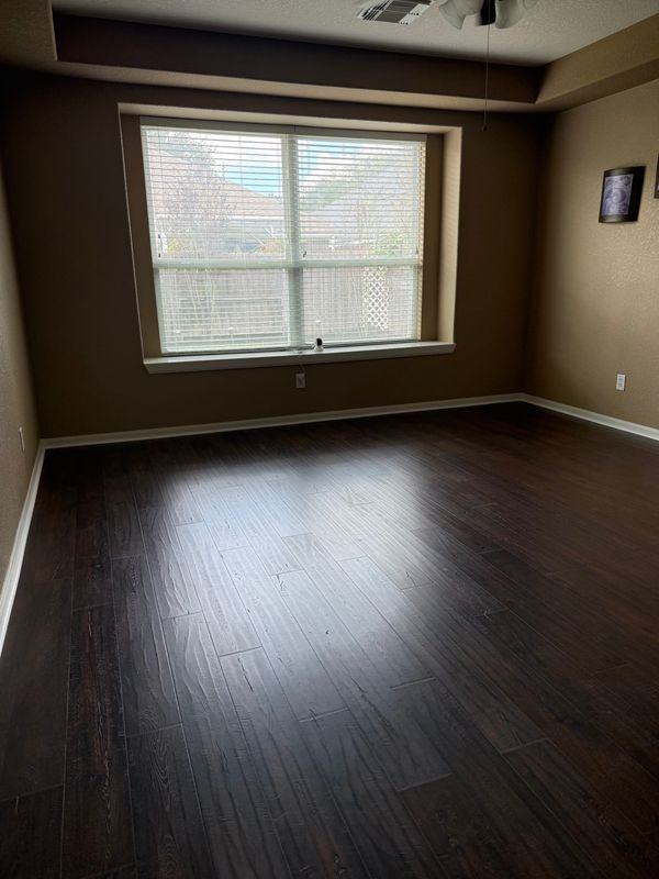 14619 Timber Cliff Ln - Photo 5 of 14