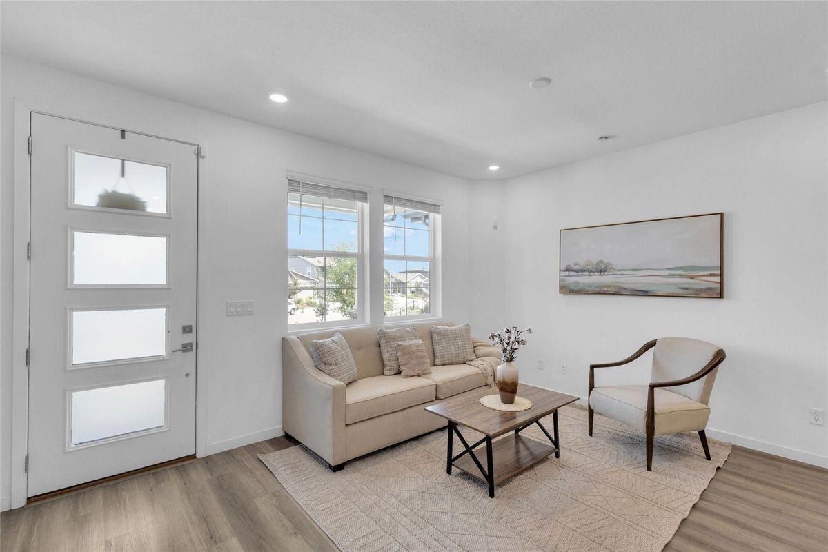 8417 Mount Kataka St - Photo 3 of 11