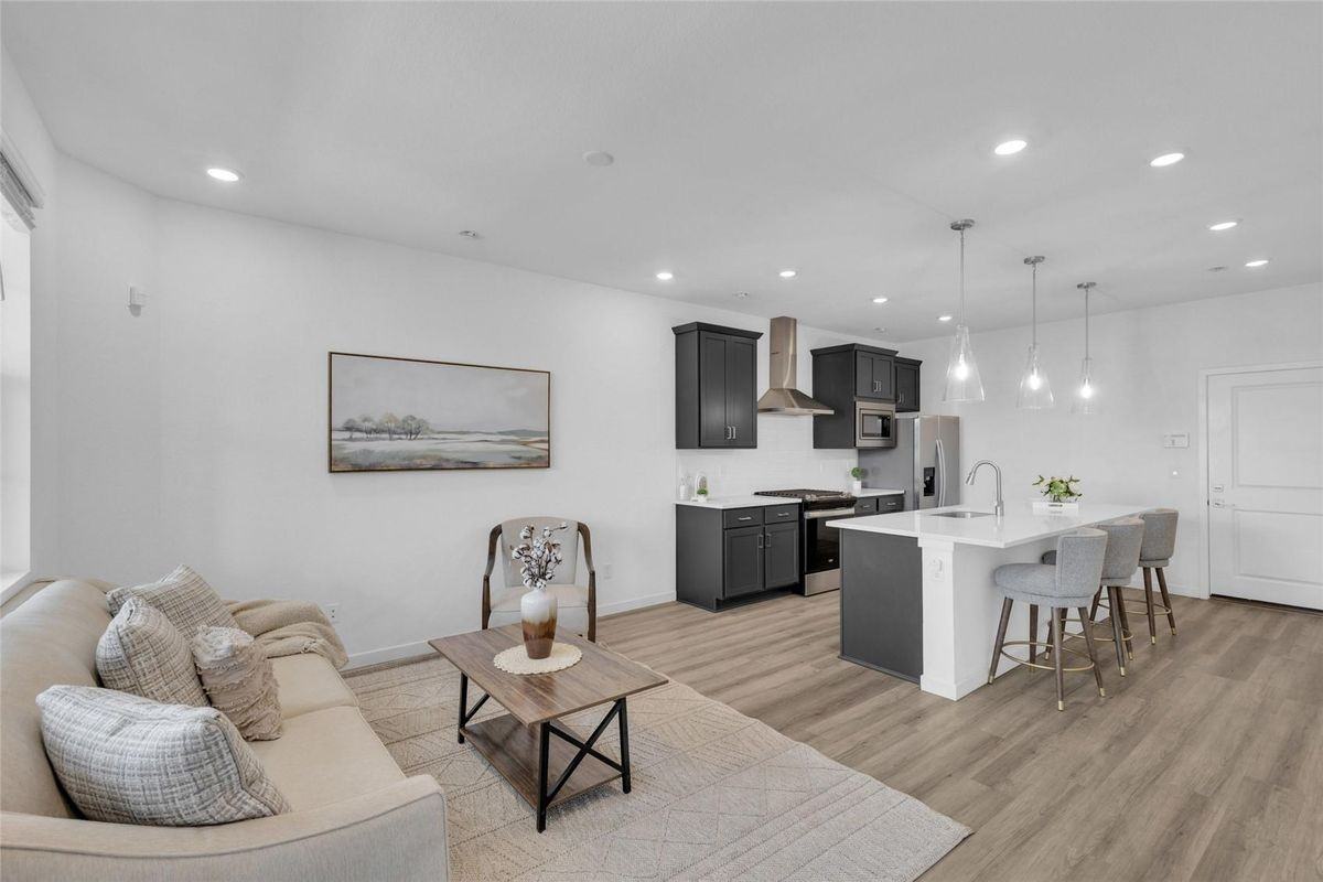8417 Mount Kataka St - Photo 4 of 11