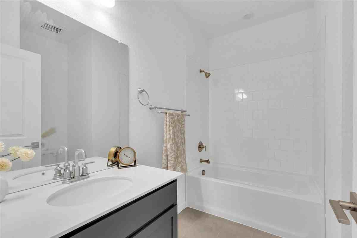 8417 Mount Kataka St - Photo 7 of 11