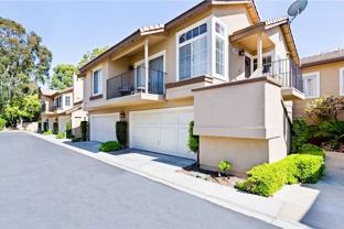 8060 E Goldenrod Ln - Photo 1 of 1