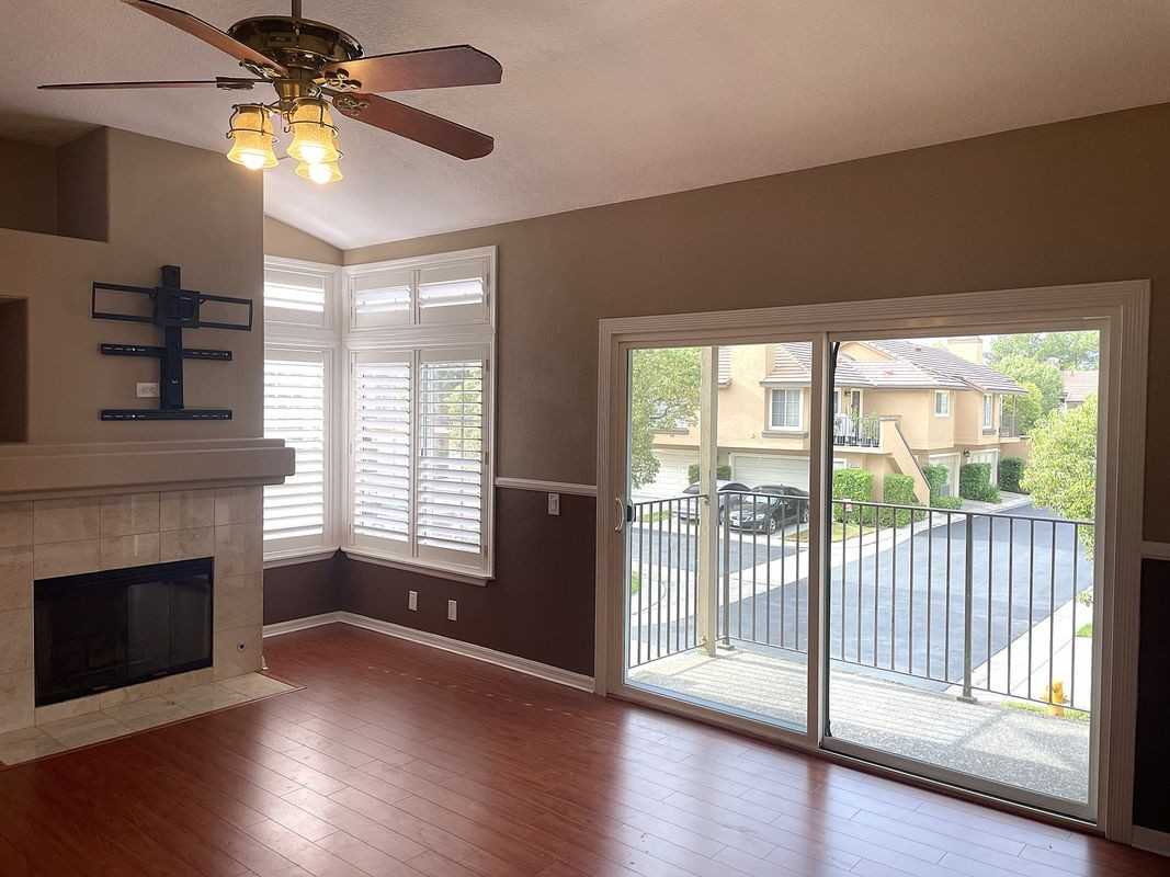 8060 E Goldenrod Ln - Photo 7 of 22