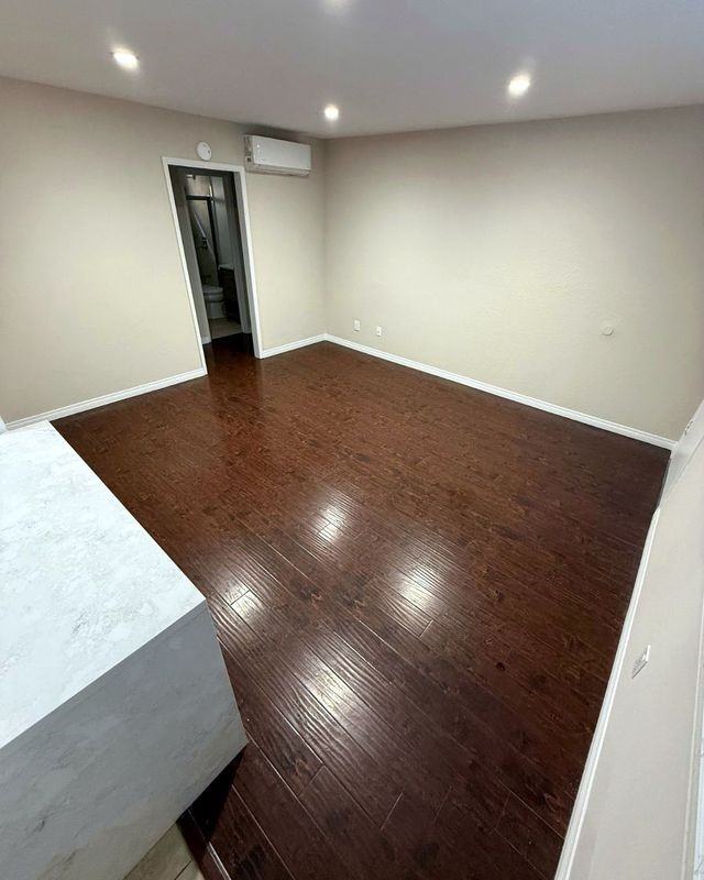 2237 Grand Ave - Photo 4 of 16