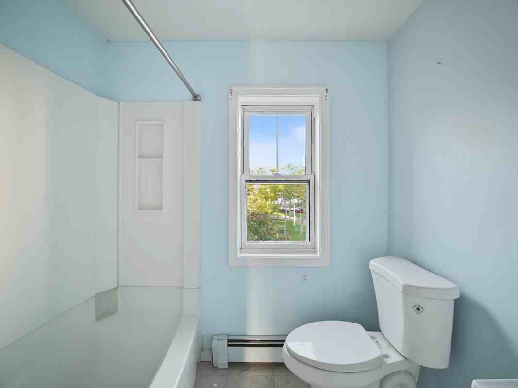 115 William St - Photo 2 of 15
