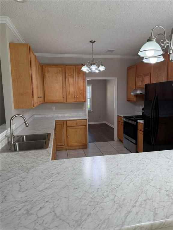 3000 Oak Meadow Dr - Photo 5 of 14