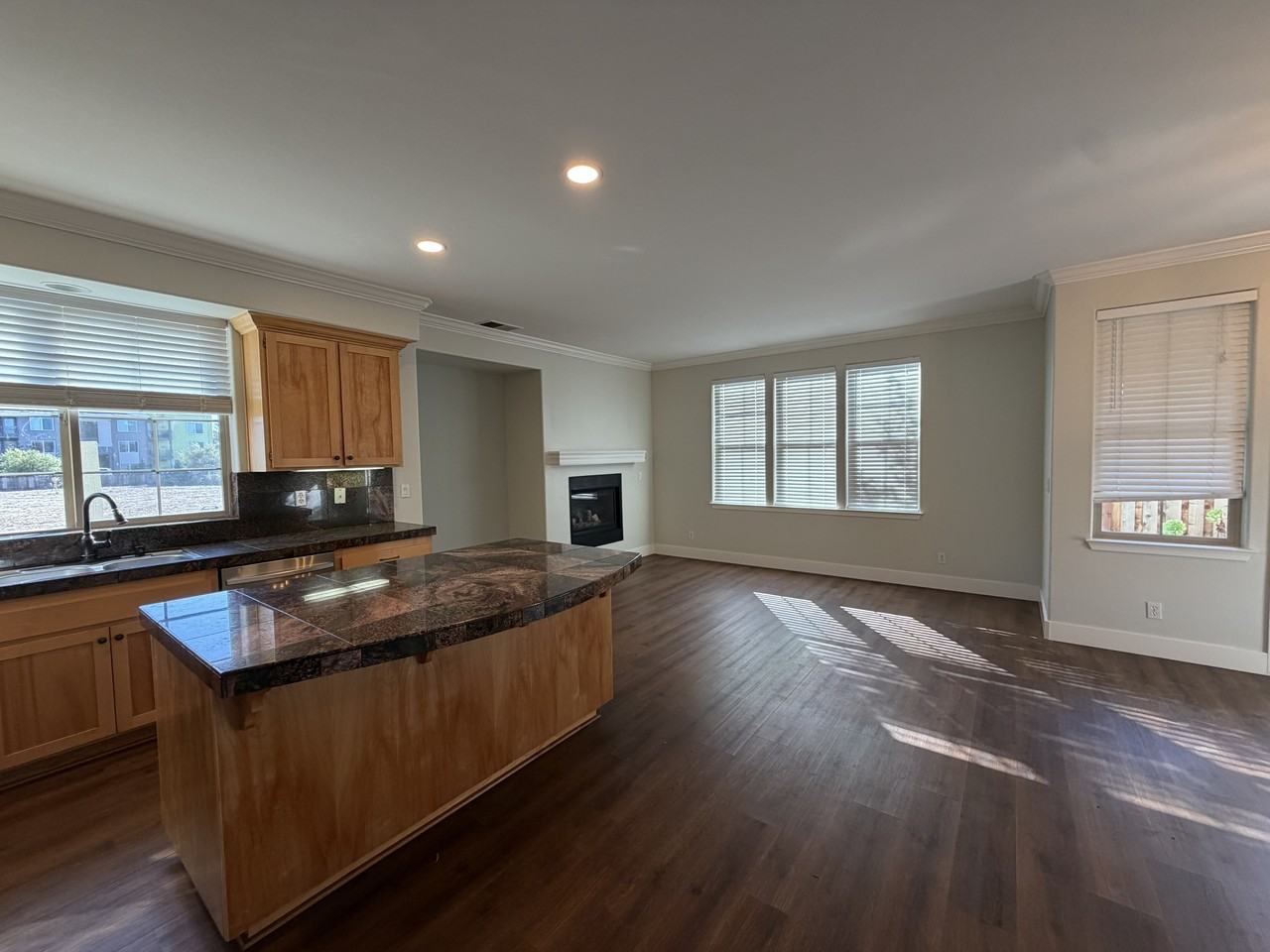 1442 Trombetta St - Photo 4 of 26