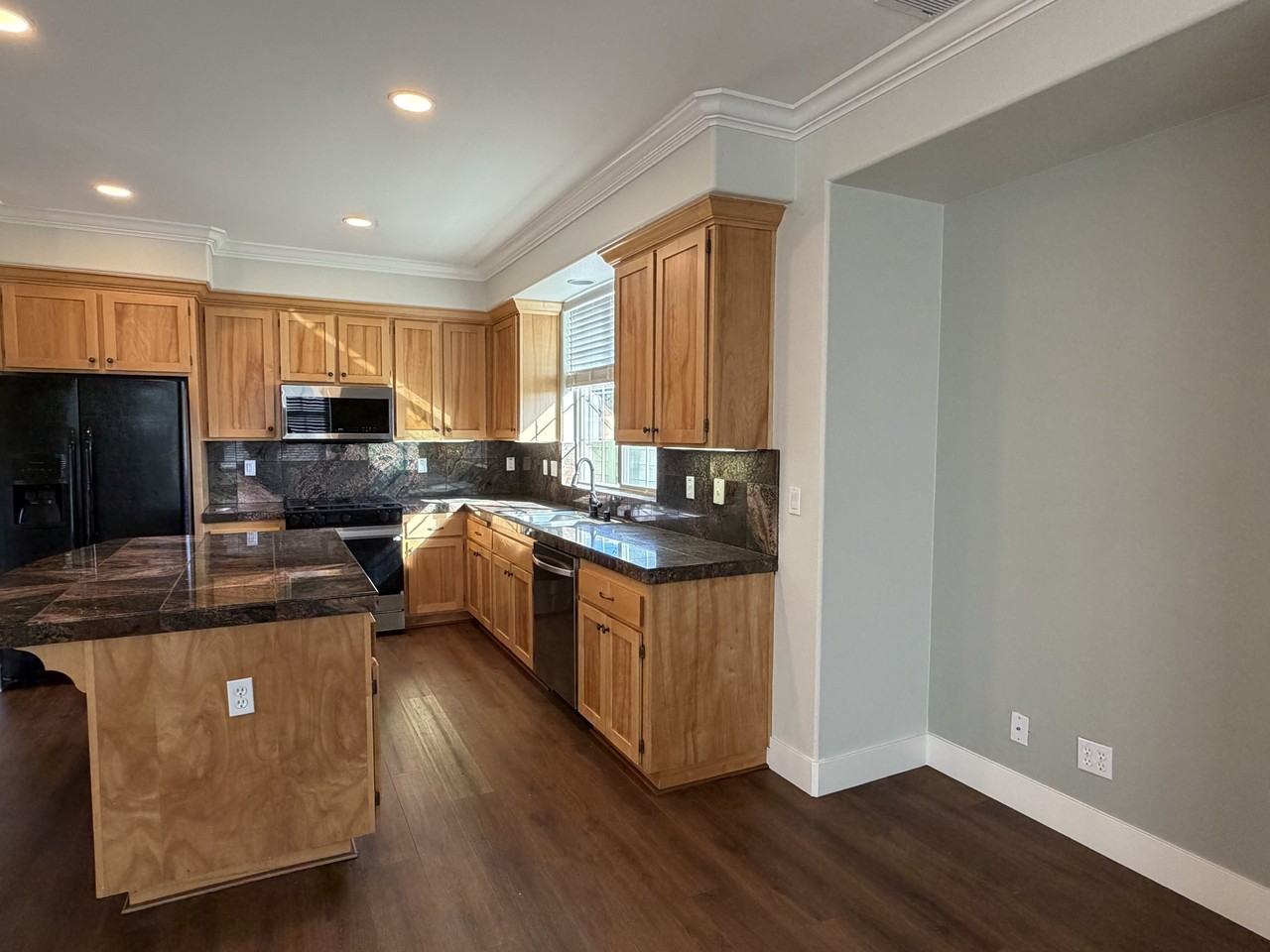 1442 Trombetta St - Photo 7 of 26