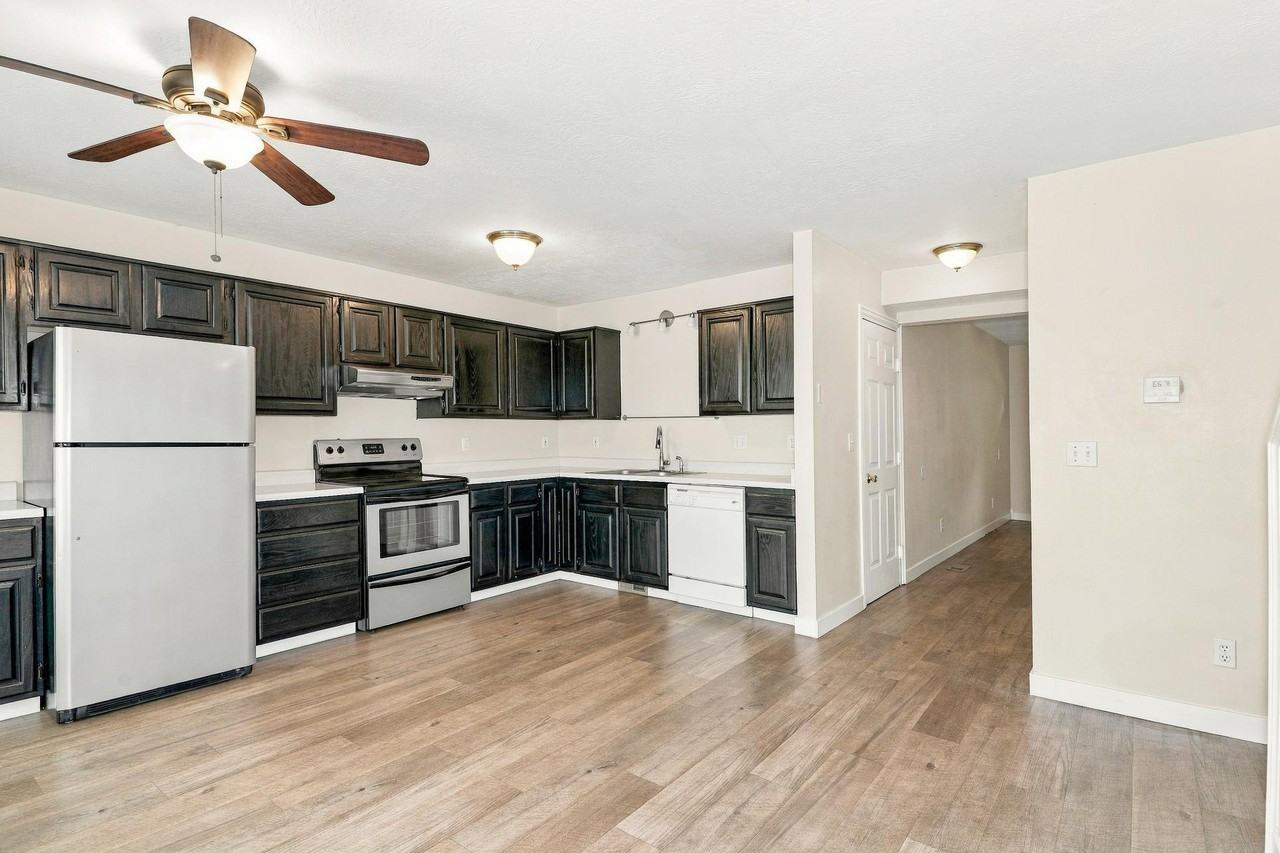 1727 Nw #1727 - Photo 5 of 21