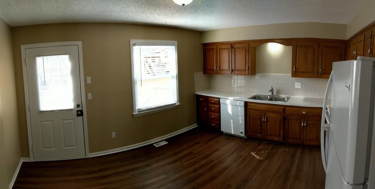 1417 E 123rd Ter #1417 - Photo 2 of 11