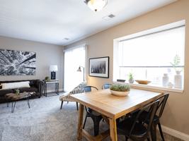 featured image of 921 Parliament Pl
