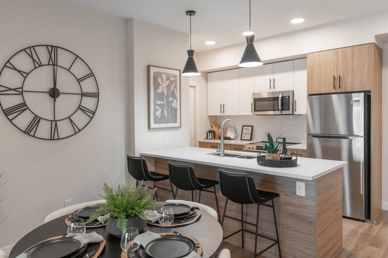 Vista Apartments at Edgemont - Photo 3 of 26