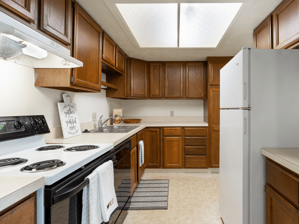 River Pointe Apartments - Photo 4 of 8