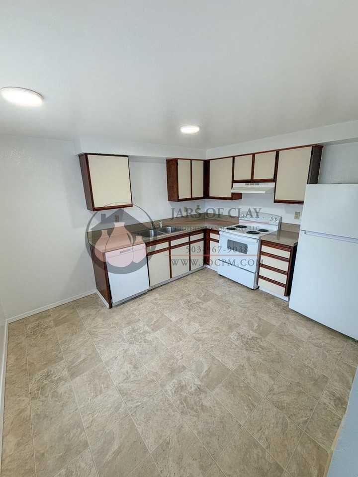 3857 Partridge Ln Ne - Photo 2 of 9