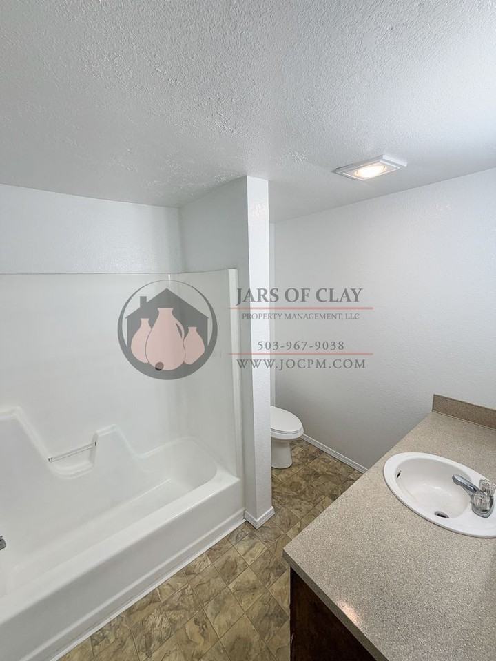 3857 Partridge Ln Ne - Photo 4 of 9