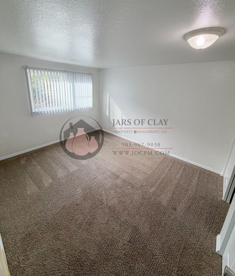 3857 Partridge Ln Ne - Photo 6 of 9