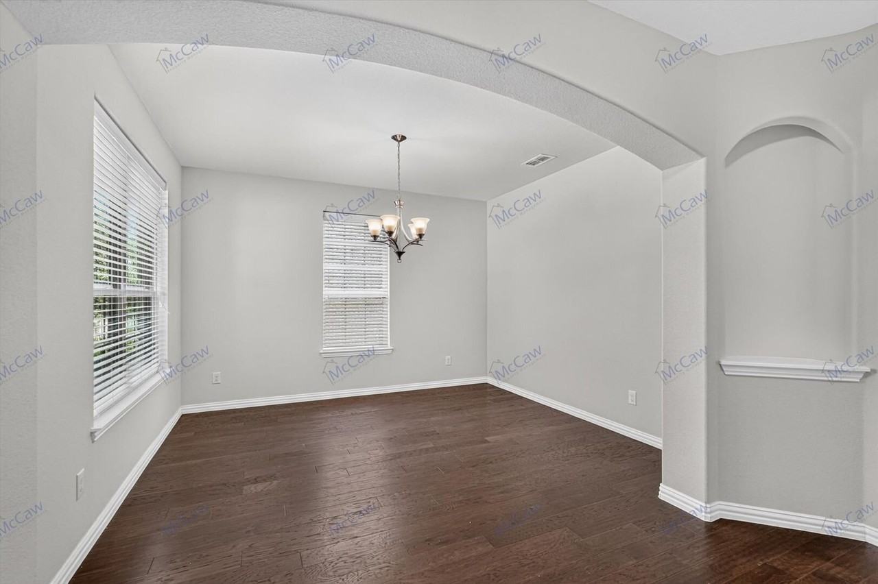 1314 Torrington Ln - Photo 7 of 23