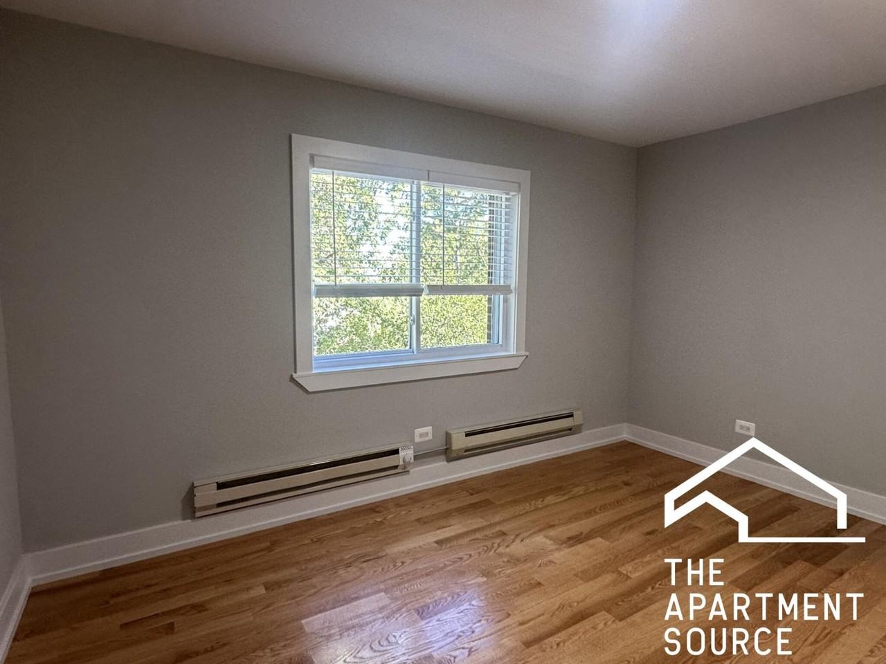 696 Elm Pl #302 - Photo 7 of 13