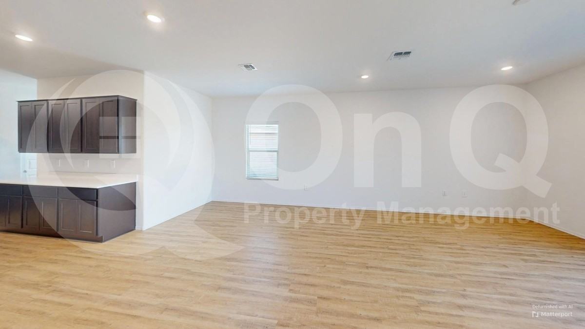 8654 W Orange Jubilee Dr - Photo 6 of 25