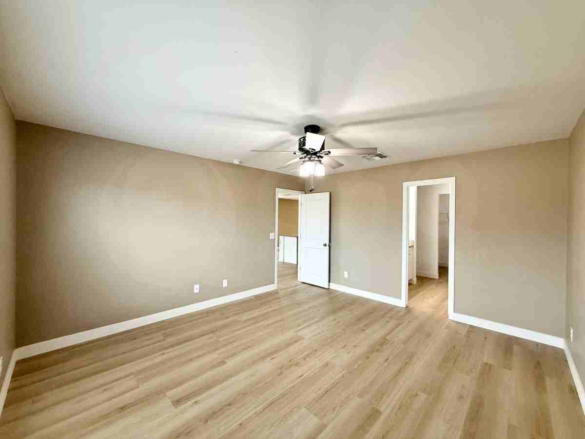 1036 W Verde Ln - Photo 6 of 17