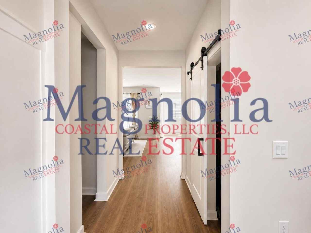 136 Mage St - Photo 3 of 28
