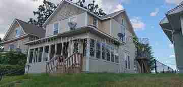 featured image of 3118 Morgan Ave N #2