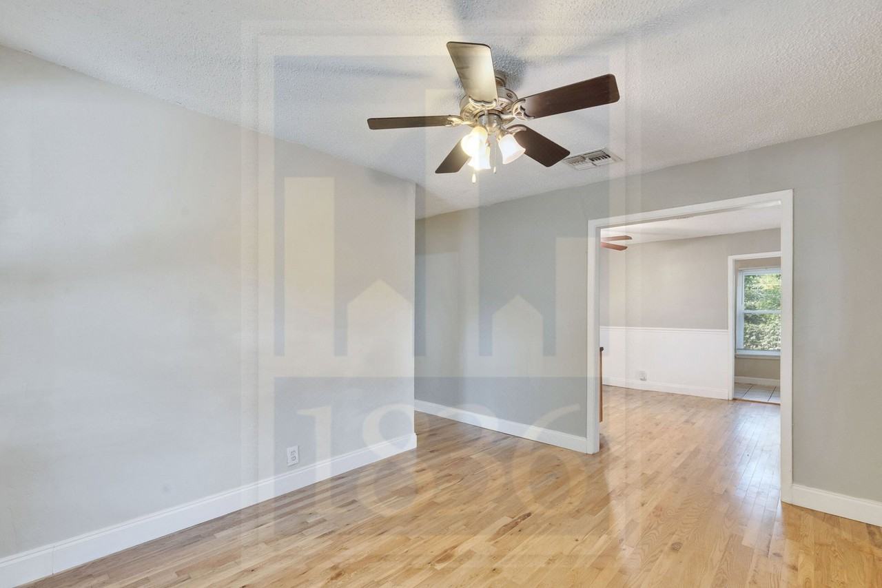 4810 Prock Ln - Photo 4 of 50