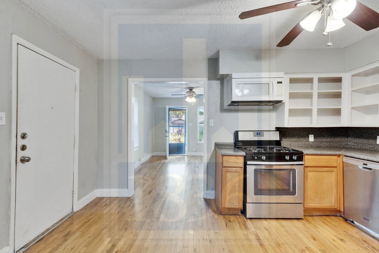 4810 Prock Ln - Photo 6 of 50