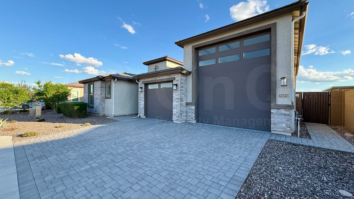 12727 W Sierra Vista Dr - Photo 2 of 33