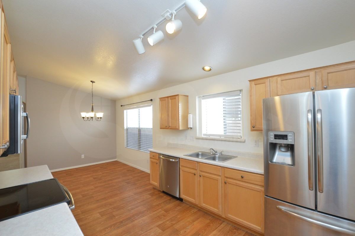 2130 E Pinto Dr - Photo 4 of 23