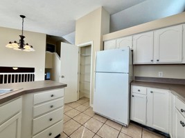 featured image of 5653 E Grove Dr Se