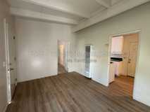 871 Hawthorne St #D - Photo 1 of 1
