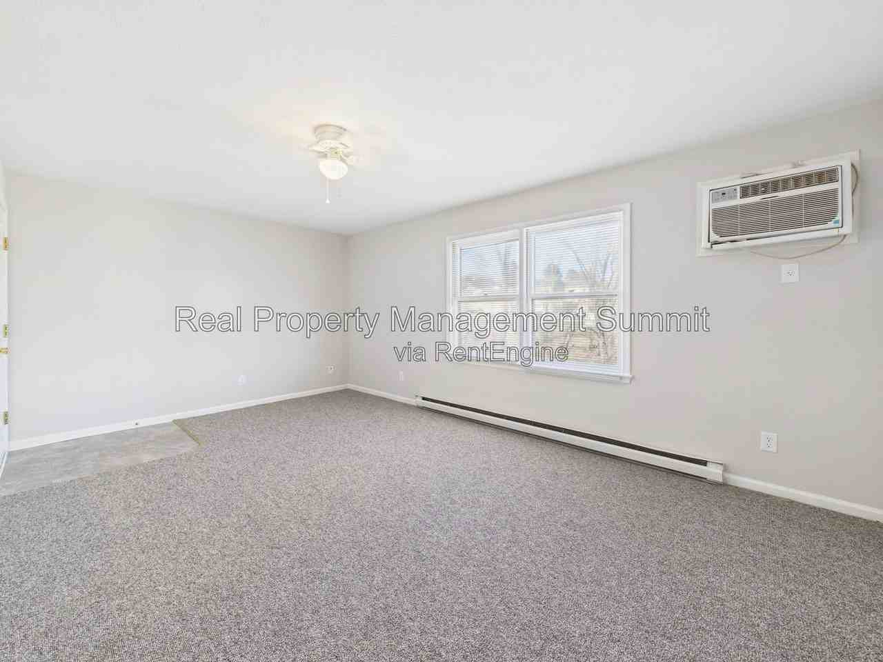 2501 Hickory St #C2 - Photo 3 of 19
