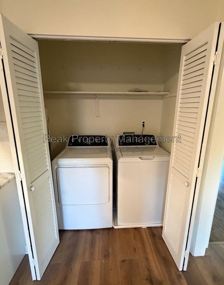 503 Tina Dr - Photo 3 of 5