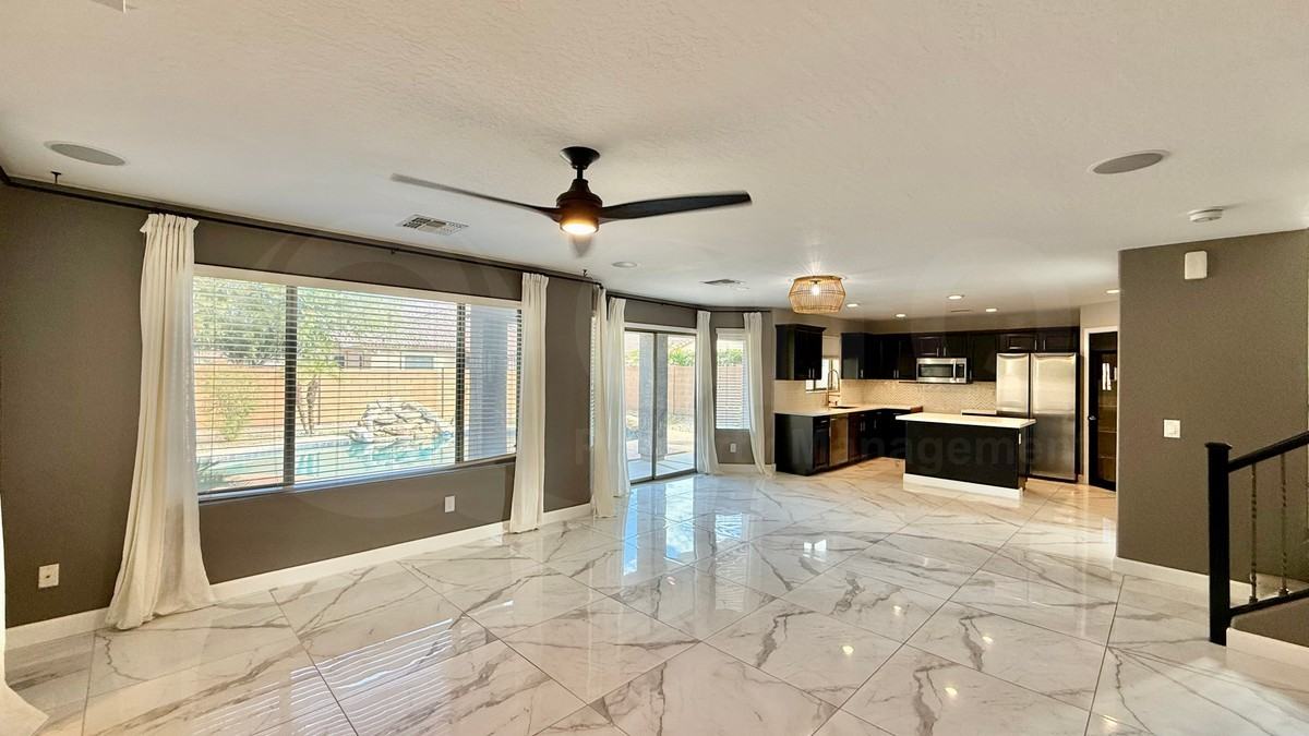 3454 E Crescent Way - Photo 5 of 27