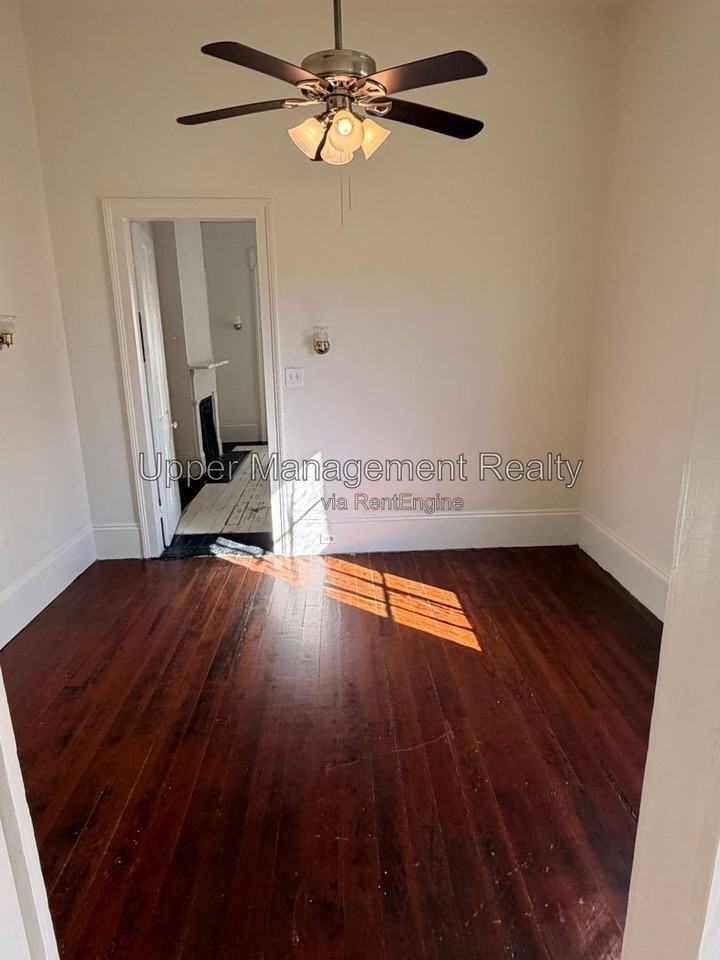 2330 Burgundy St - Photo 7 of 13
