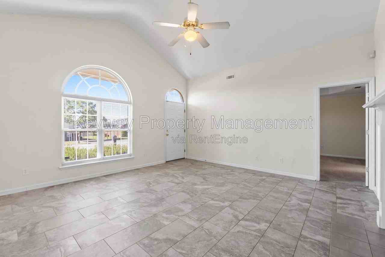 1513 Sandstone Ln - Photo 5 of 23
