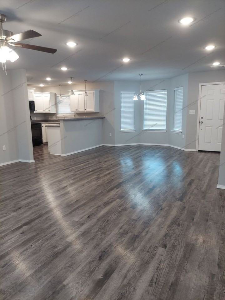 1200 Sandstone Dr - Photo 3 of 21