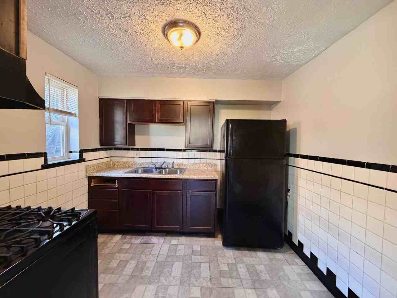 3216 Gobel Ave #2 - Photo 4 of 8