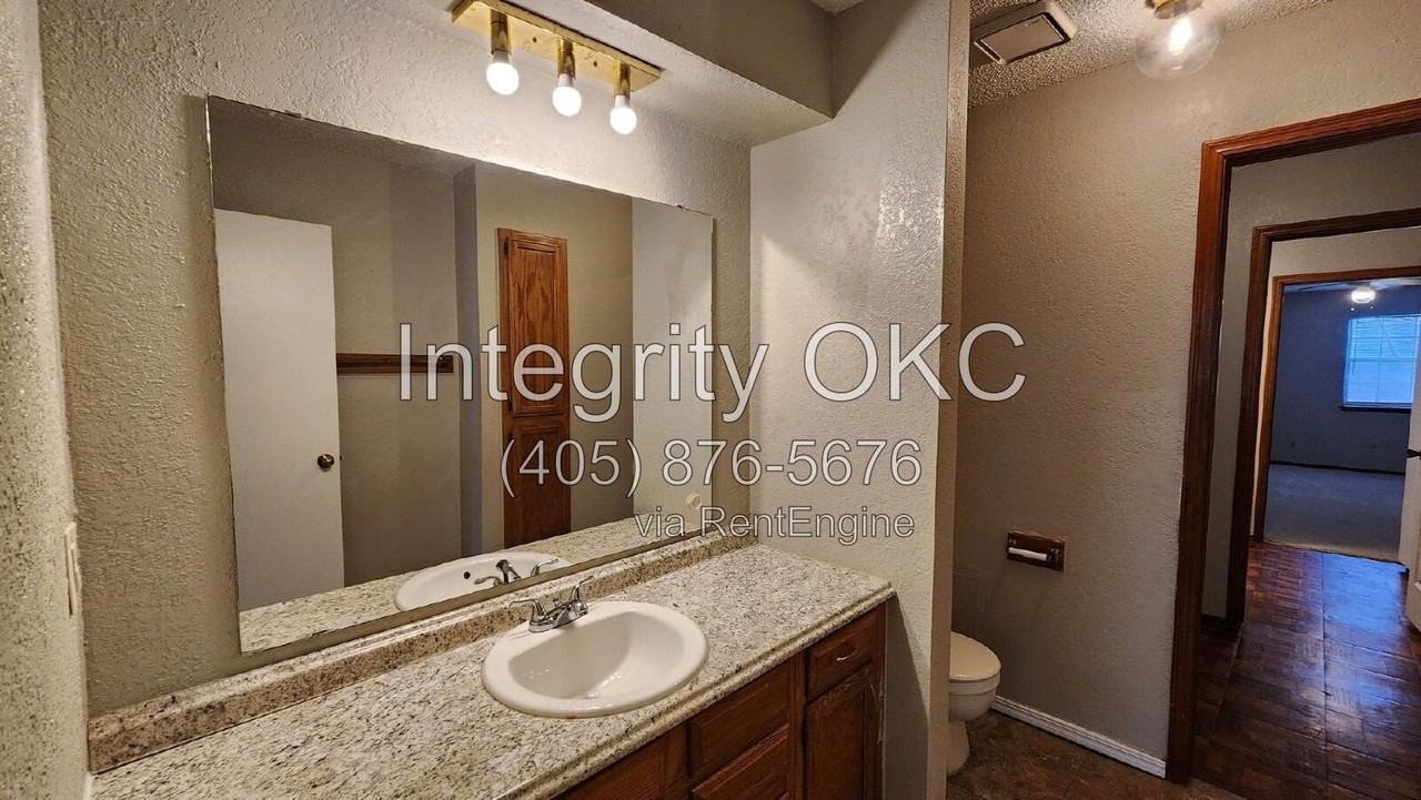 308 Nw 119th St - Photo 4 of 16