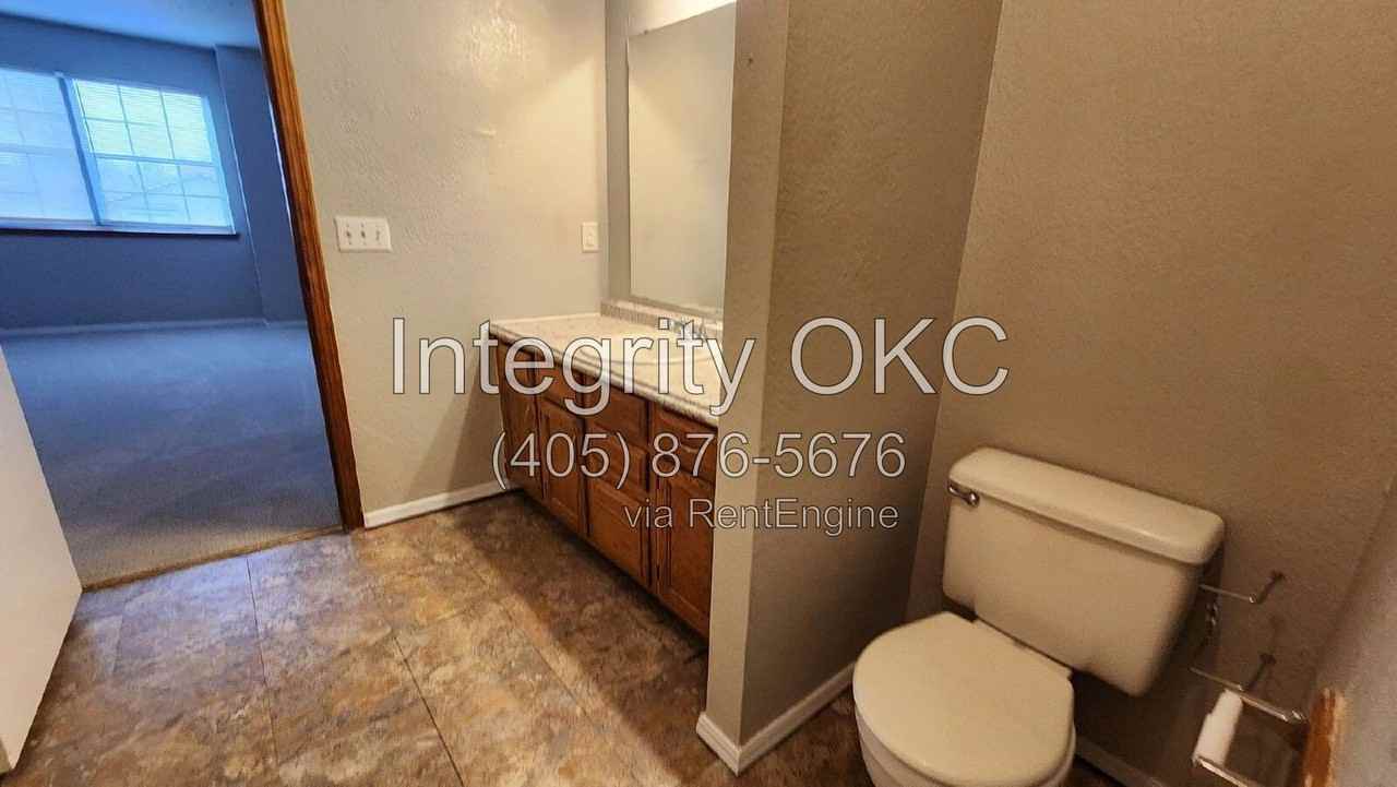 308 Nw 119th St - Photo 5 of 16
