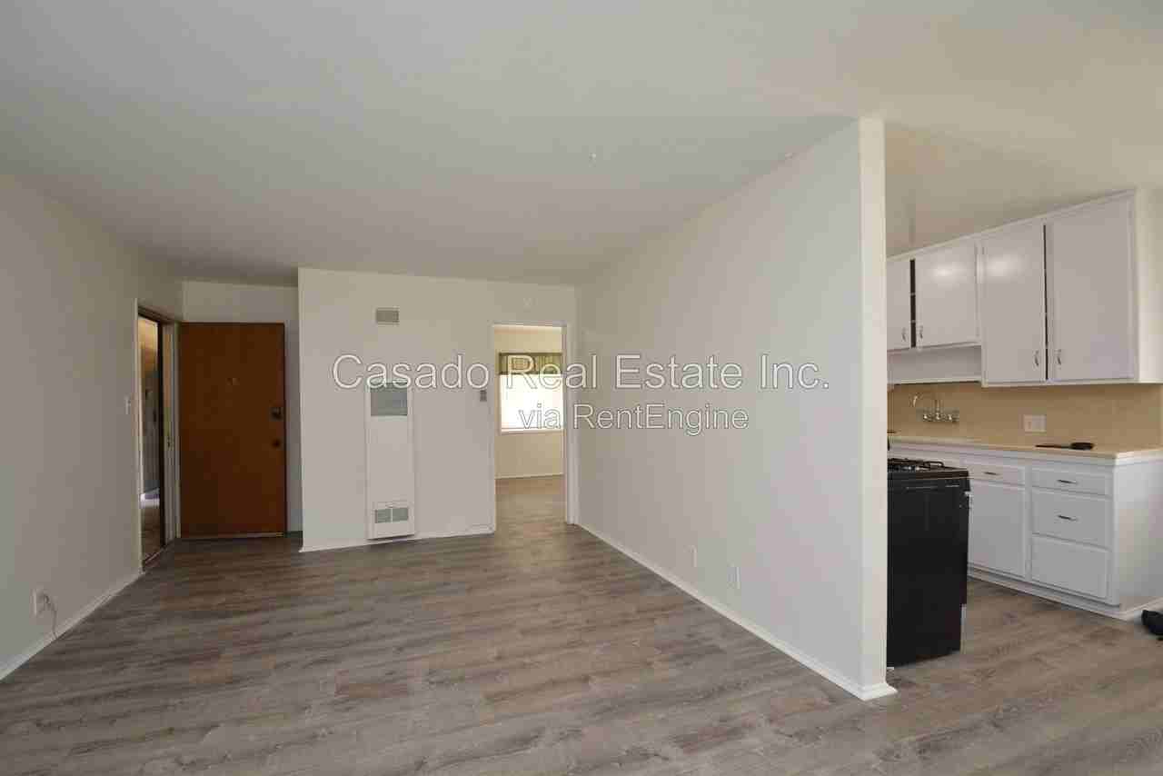 626 Chestnut Ave - Photo 3 of 8
