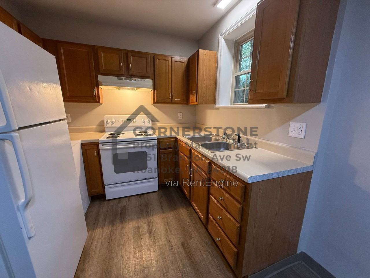 2020 Brandon Ave Sw #1 - Photo 5 of 14