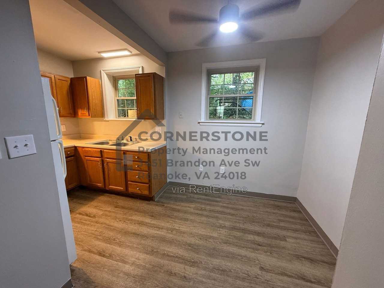2020 Brandon Ave Sw #1 - Photo 6 of 14
