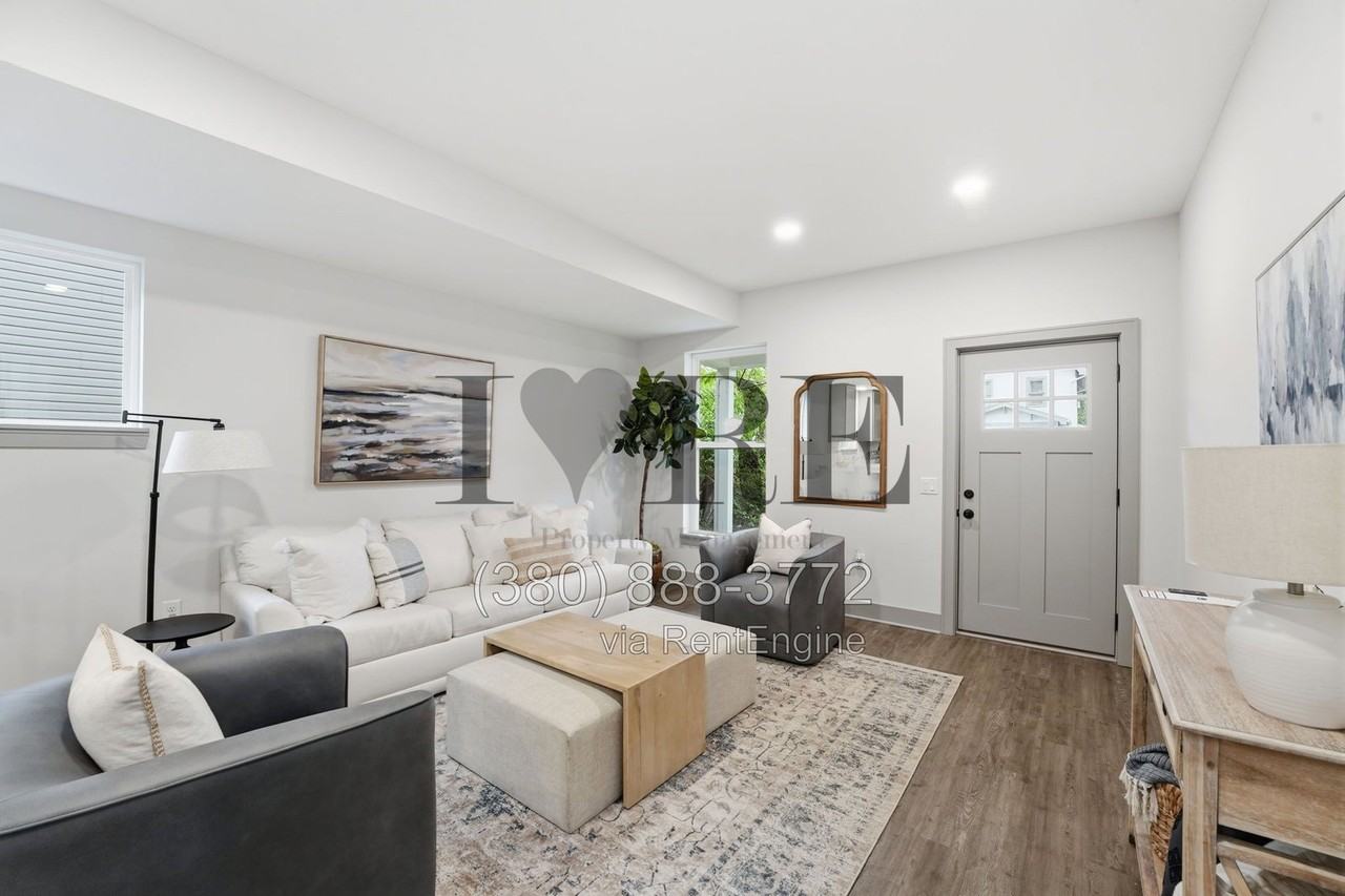 804 Gibbard Ave #1 - Photo 5 of 33