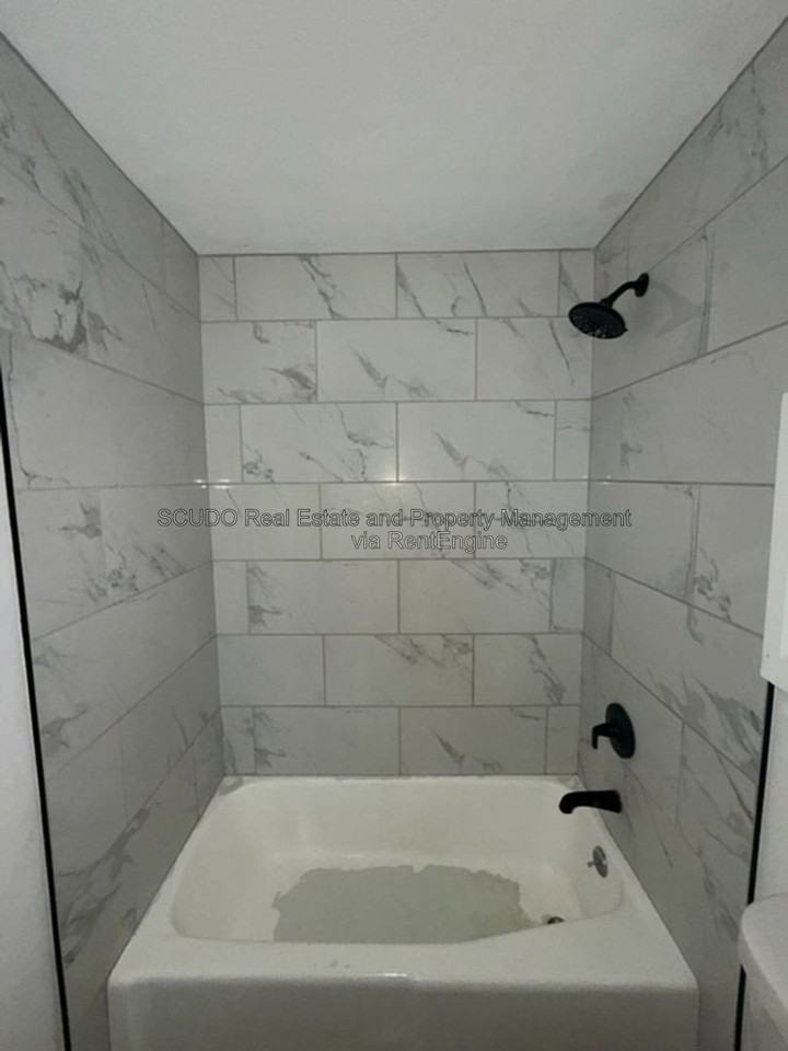 1632 N 59th St - Photo 4 of 11