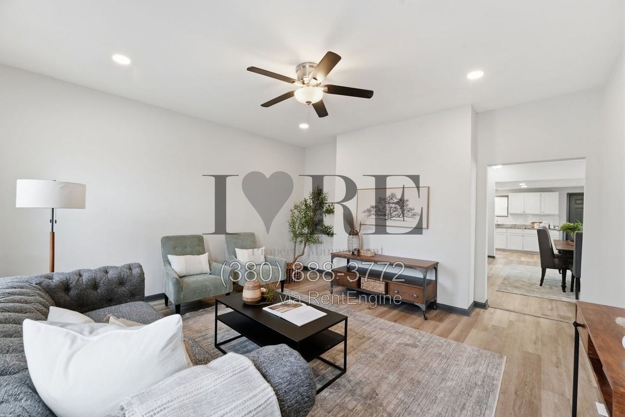323 W Park Ave - Photo 7 of 45